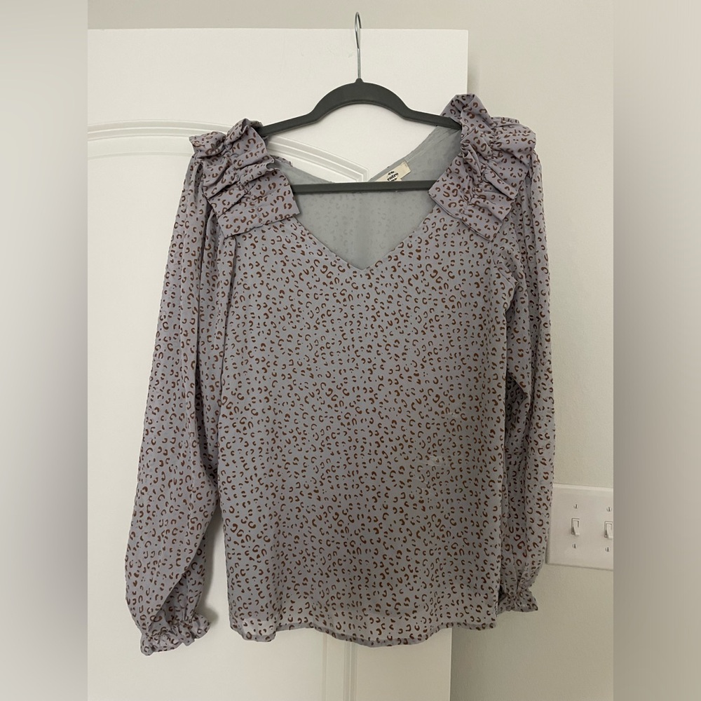 Women’s long sleeve top